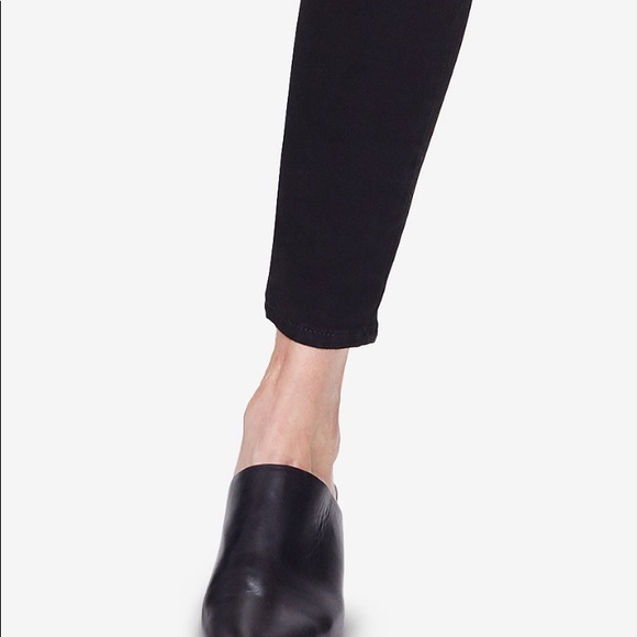 Ami Tummy Control Jeans - Picture 8 of 11